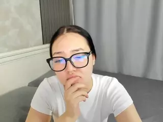 spoky-tyan's Live Sex Cam Show