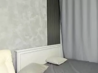 spoky-tyan's Live Sex Cam Show