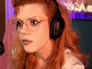 tacodeluxe, female webcam model,  years old, on live webcam