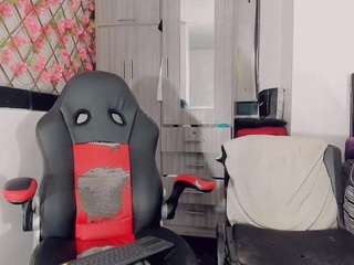 thiara-veky live cam — anal toys, bdsm, brown eyes