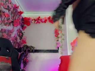 thiara-veky live webcam show