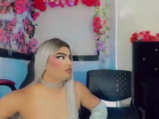 thiara-veky live webcam show