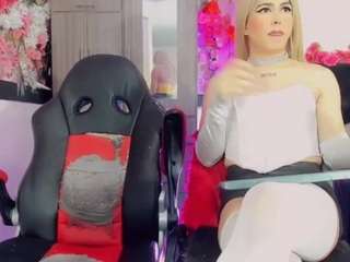 thiara-veky