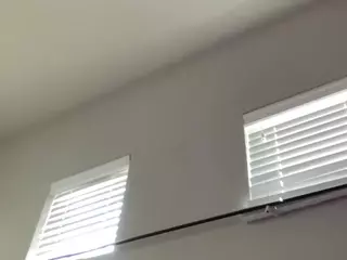 xoxohoneycat's Live Sex Cam Show