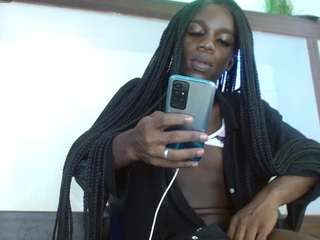 kelanyxxx Live Webcam on CamSoda
