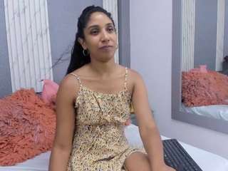 lucycanels webcam