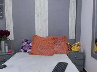 lucycanels from CamSoda is Freechat