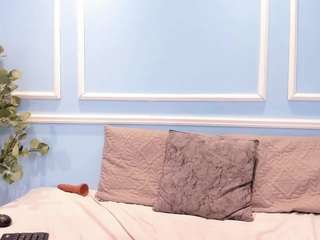 lucycanels webcam