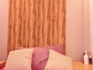 lucycanels live cam profile