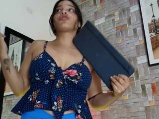maxashleymds Live Webcam on CamSoda