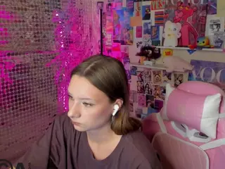 Massage Cams with Live Nude Girls @ CamwithHer 