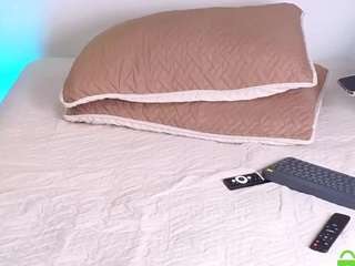 69hotemptation Live Webcam on CamSoda