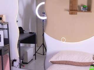 69hotemptation Live Webcam on CamSoda