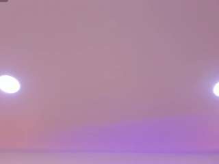 antonella-west Live Webcam on CamSoda
