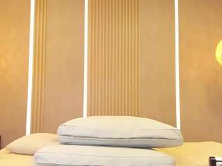 antonella-west Live Webcam on CamSoda