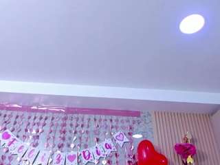 antonella-west Live Webcam on CamSoda