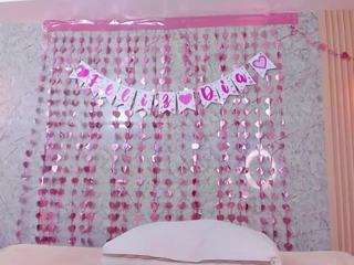 antonella-west's CamSoda show and profile