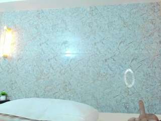 antonella-west Live Webcam on CamSoda