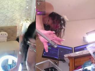 MayaRouse live webcam show