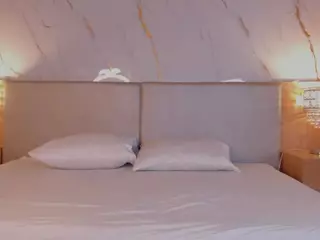 Sophia Jones's Live Sex Cam Show