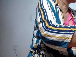 yaya-11 live cam profile