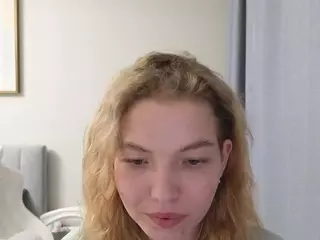 EmilyLuv's Live Sex Cam Show