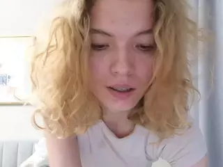 EmilyLuv's Live Sex Cam Show