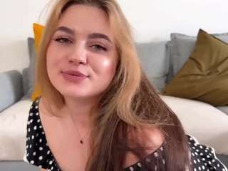 mikeandlana Live Webcam on CamSoda