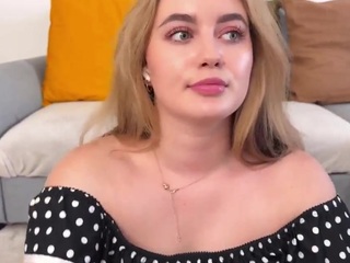 mikeandlana Live Webcam on CamSoda