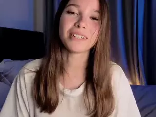 PhilomenaDudley's Live Sex Cam Show