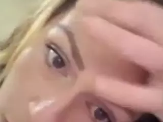 Hiikitty424's Live Sex Cam Show