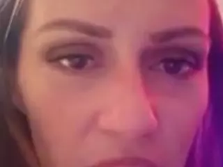 Hiikitty424's Live Sex Cam Show
