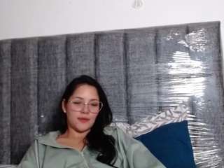 realholly26 live cam profile
