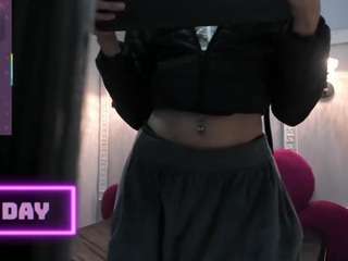 bonniie-22 Live Webcam on CamSoda