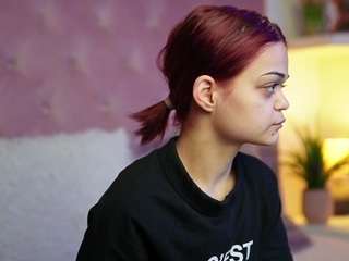 maiamini live cam profile