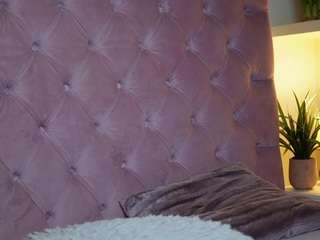 MaiaMini live webcam show