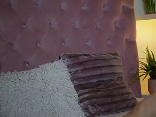 MaiaMini's Live Sex Cam Show