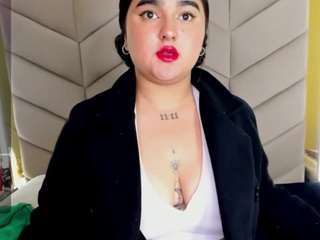 Mia live webcam show