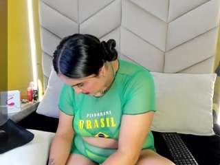 Mia live webcam show