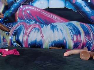 Sweeeets85 live cam preview
