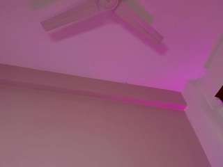 le modèle abbiejoness est en webcam porno dans un show sur le site camsoda, il possède les tags suivants: anal,fingers,tattoos,spank,skinny,shaved pussy,no smoking,naked,foot fetish,fingering,black hair,drinking,doggy style,dirty talk,dildo or vibrator,dildo,deepthroat,brown eyes,blowjob,hd