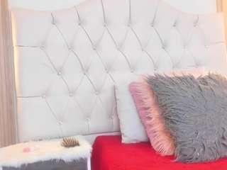 alexabravva Live Webcam on CamSoda