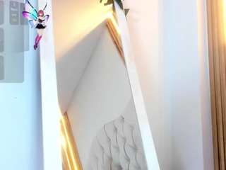 alexabravva webcam model