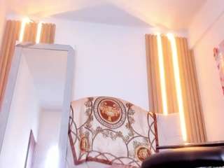 alexabravva live webcam show
