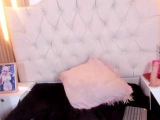 alexabravva live webcam show