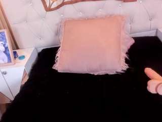 AlexaBravva live webcam show