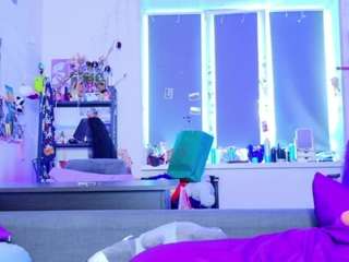 AnnaKeenOn live webcam show
