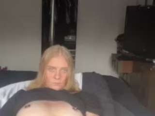 BarbieBlondie69