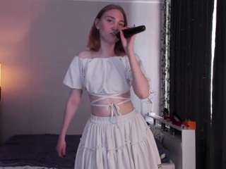 bettybunny's CamSoda show and profile