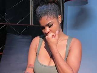  hannythompson chat room